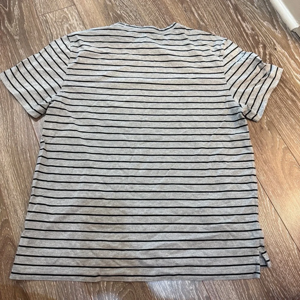 Banana Republic Gray and Black Striped Tee Size Large